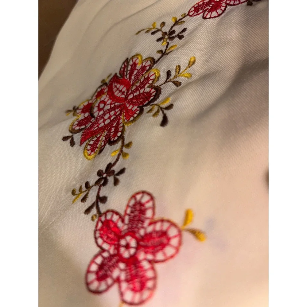 Vintage Cream Square Tablecloth Red Gold Floral Embroidery Scalloped Edge Decor